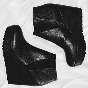 VeraWang Black Ankle Platform Booties